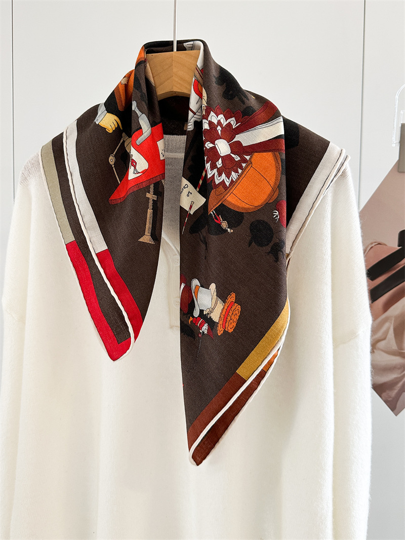 Two Faced Print Scarf 65CM Sca - Luxury Bags Hong Kong recension och pris