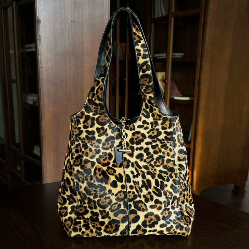 Leather Bucket Bags For Women  - Luxury Bags Of 2026 recension och pris