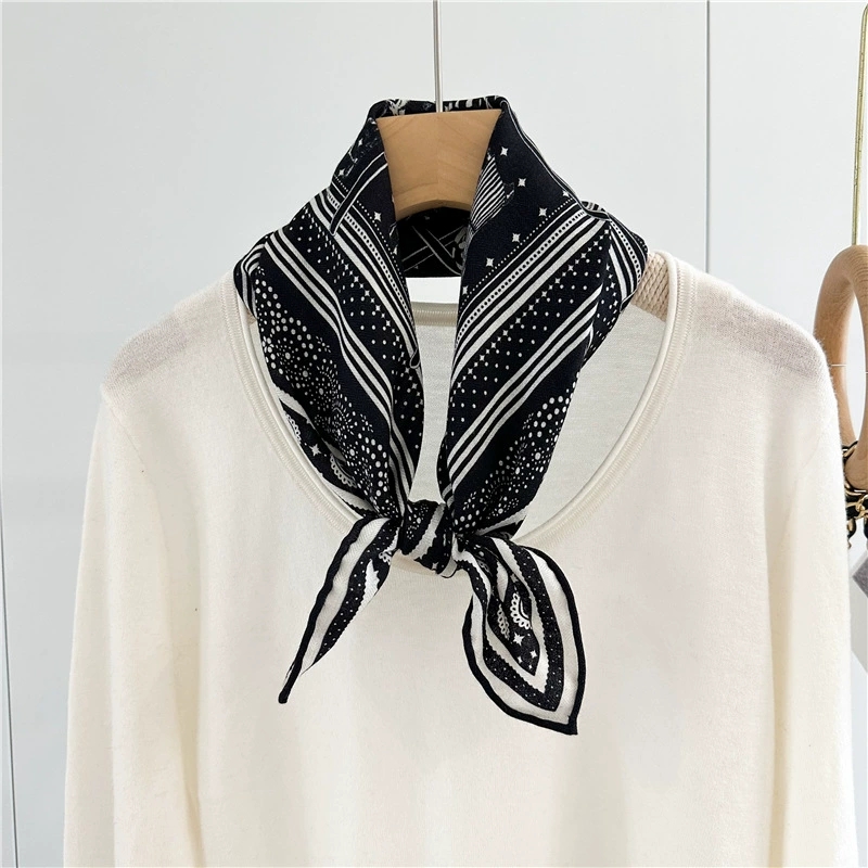 Black Soft Scarf Luxury Silk W - Luxury Bags Hong Kong recension och pris