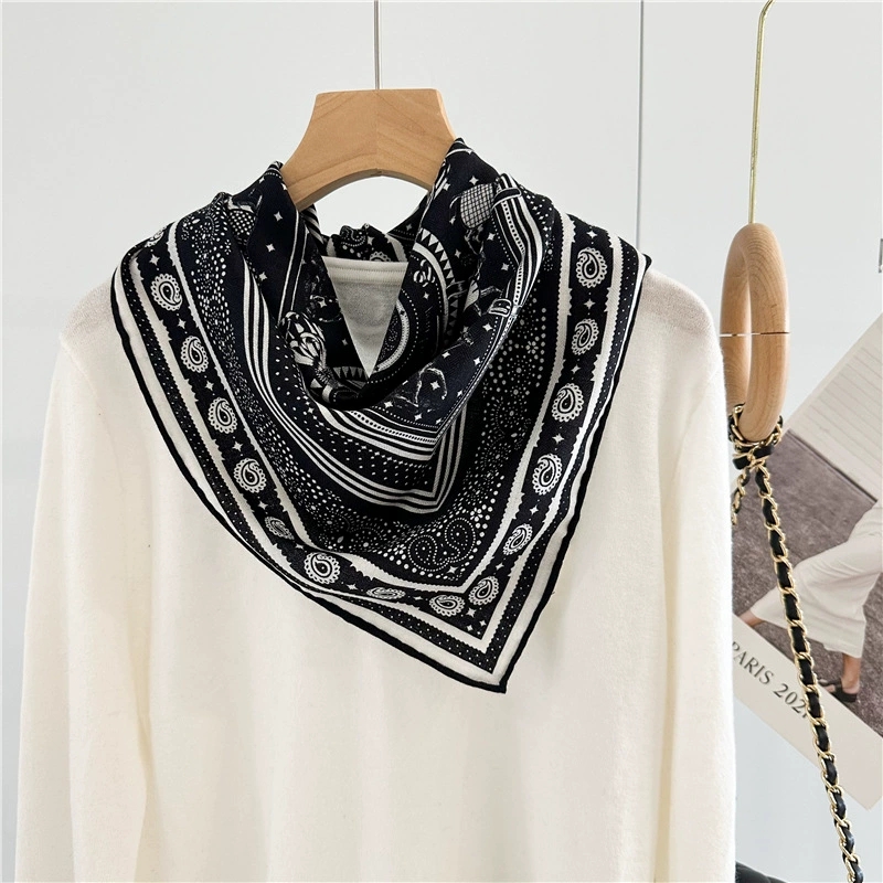 Black Soft Scarf Luxury Silk W - Luxury Bags Hong Kong recension och pris