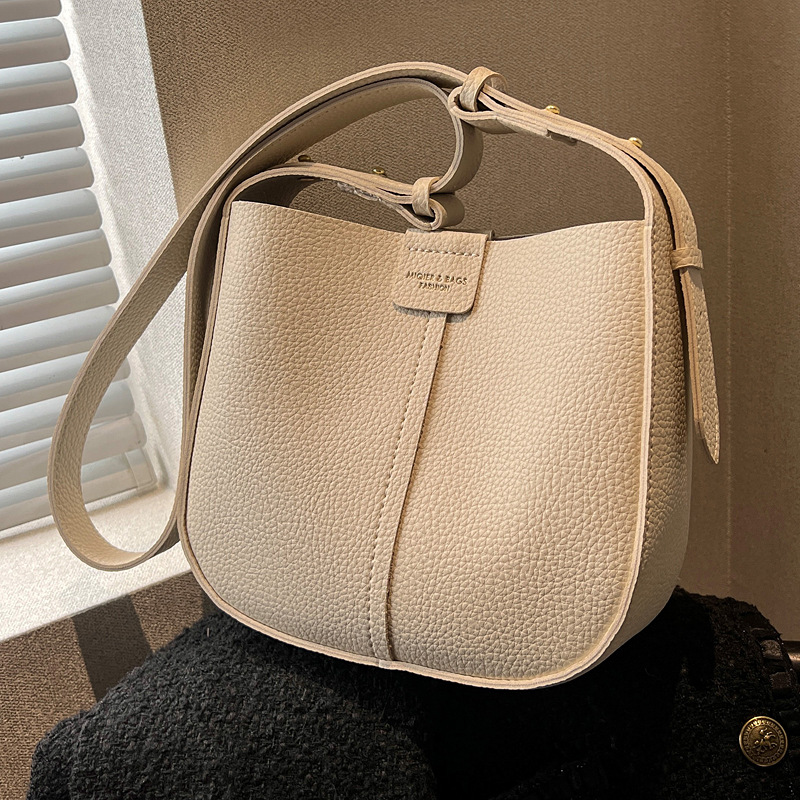 Versatile small handbag for wo - Luxury Bags Without Logo recension och pris